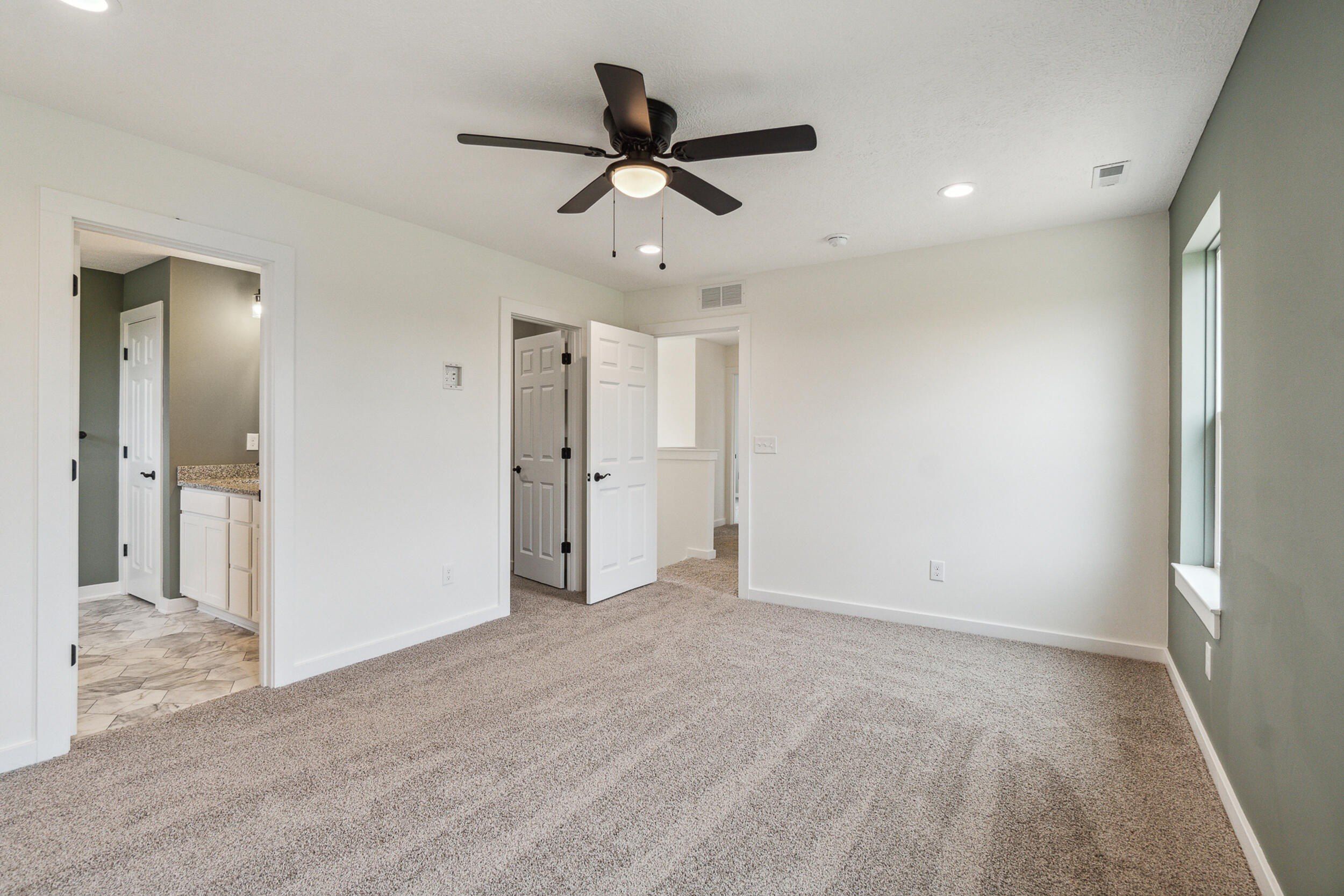 705 Montels Way. Charlotte, MI 48813