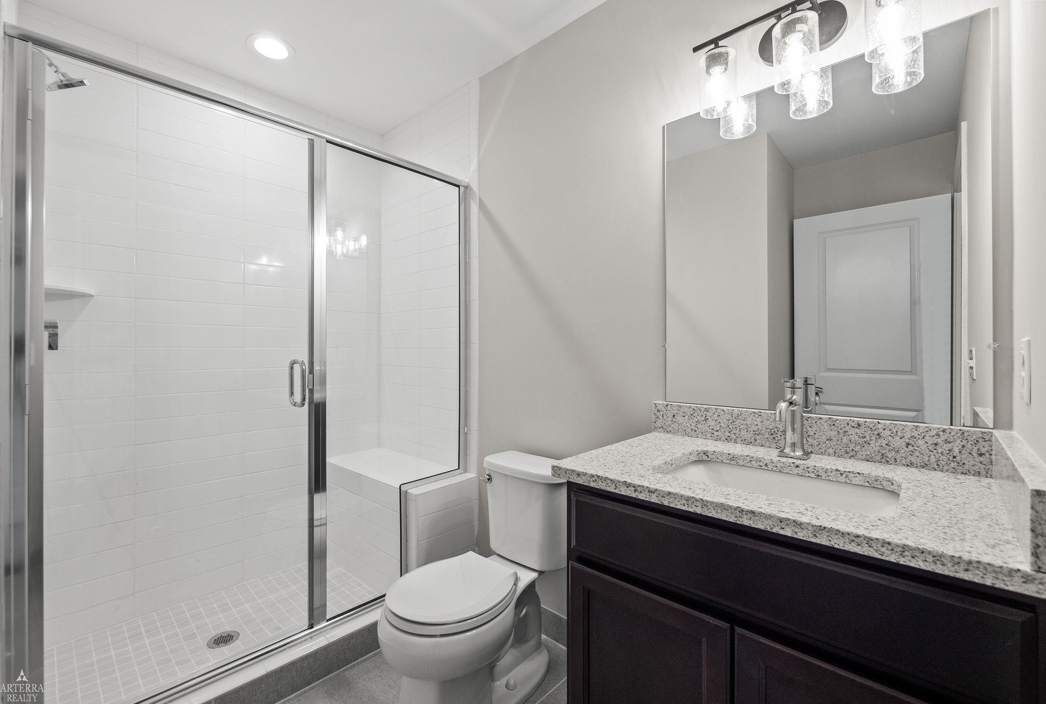 3316 Waldon Ridge. Lake Orion, MI 48359