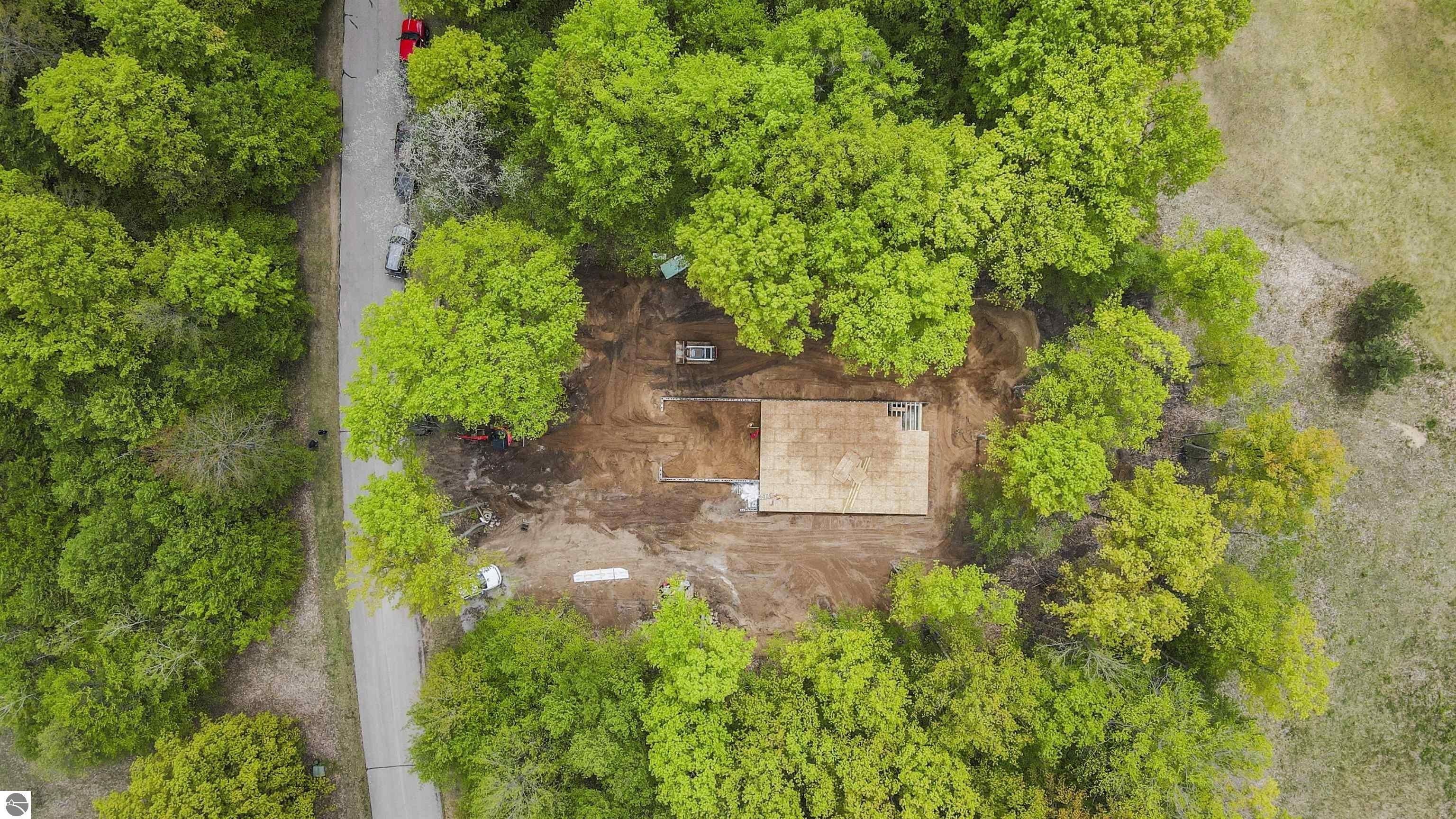 4972 Hawks Spur. Bellaire, MI 49615