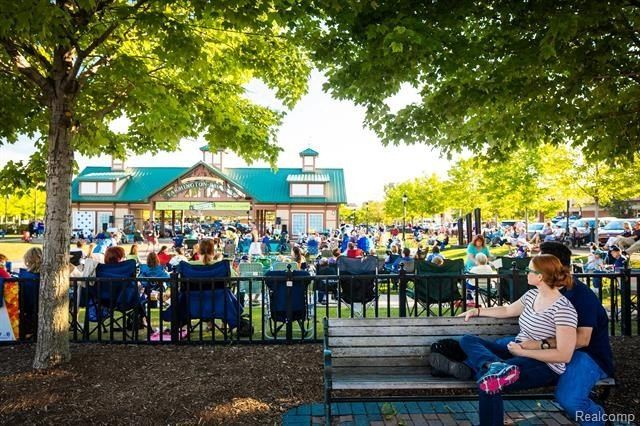 33601 Baldwin Street. Farmington Hills, MI 48336