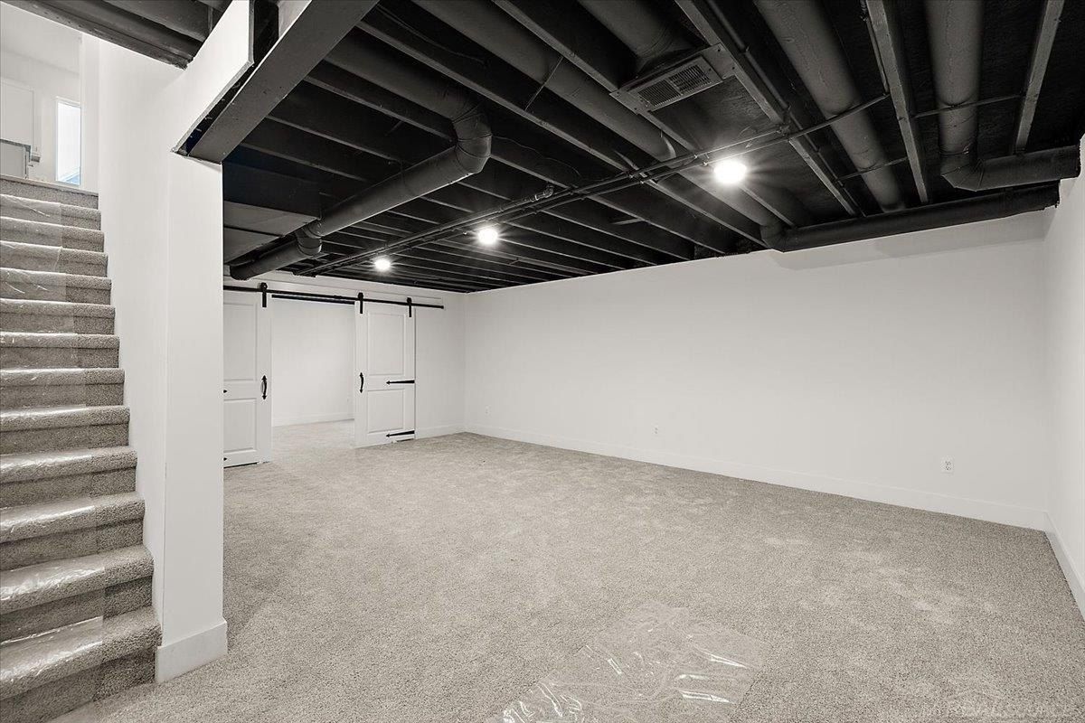 1718 W 12 Mile. Royal Oak, MI 48073