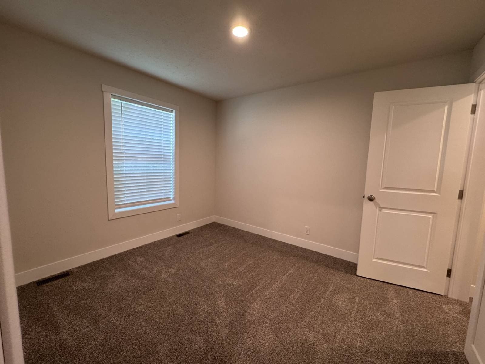 1225 Lucy. Jackson, MI 49203