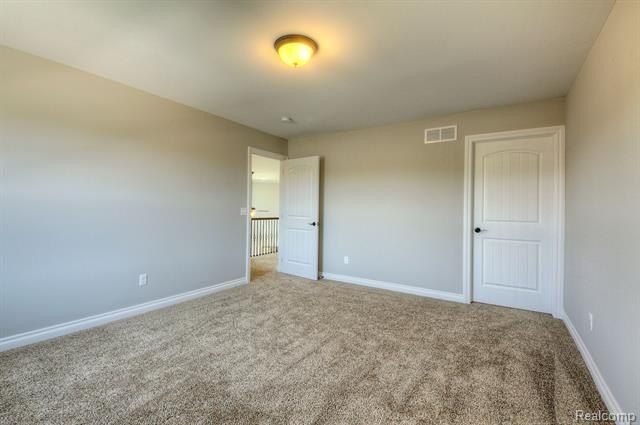 Moh 67 Round Rock. Howell, MI 48843