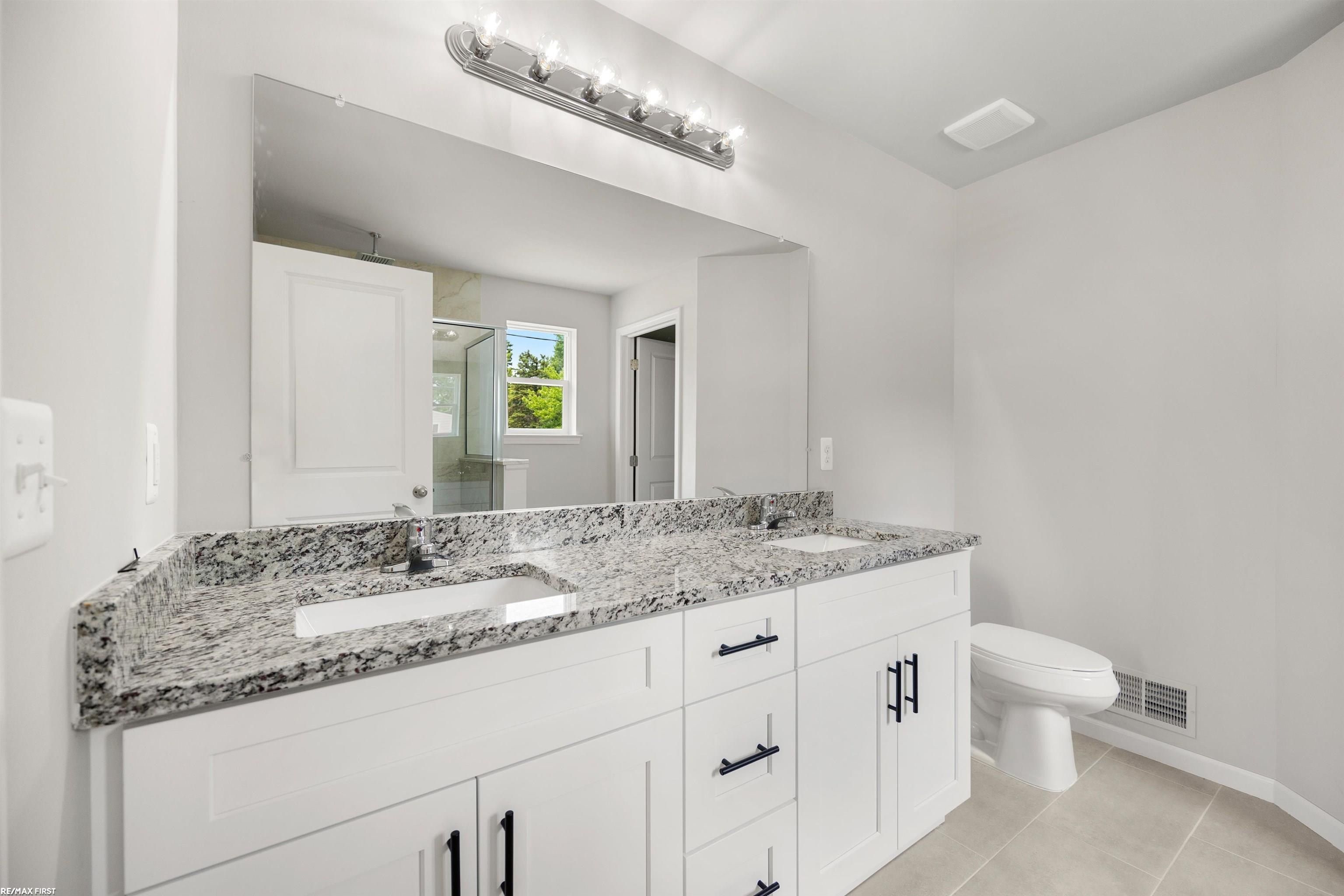 17751 Pasadena. Roseville, MI 48066