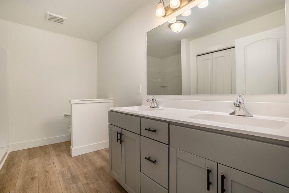 7951 Snow View Drive Se. Alto, MI 49302