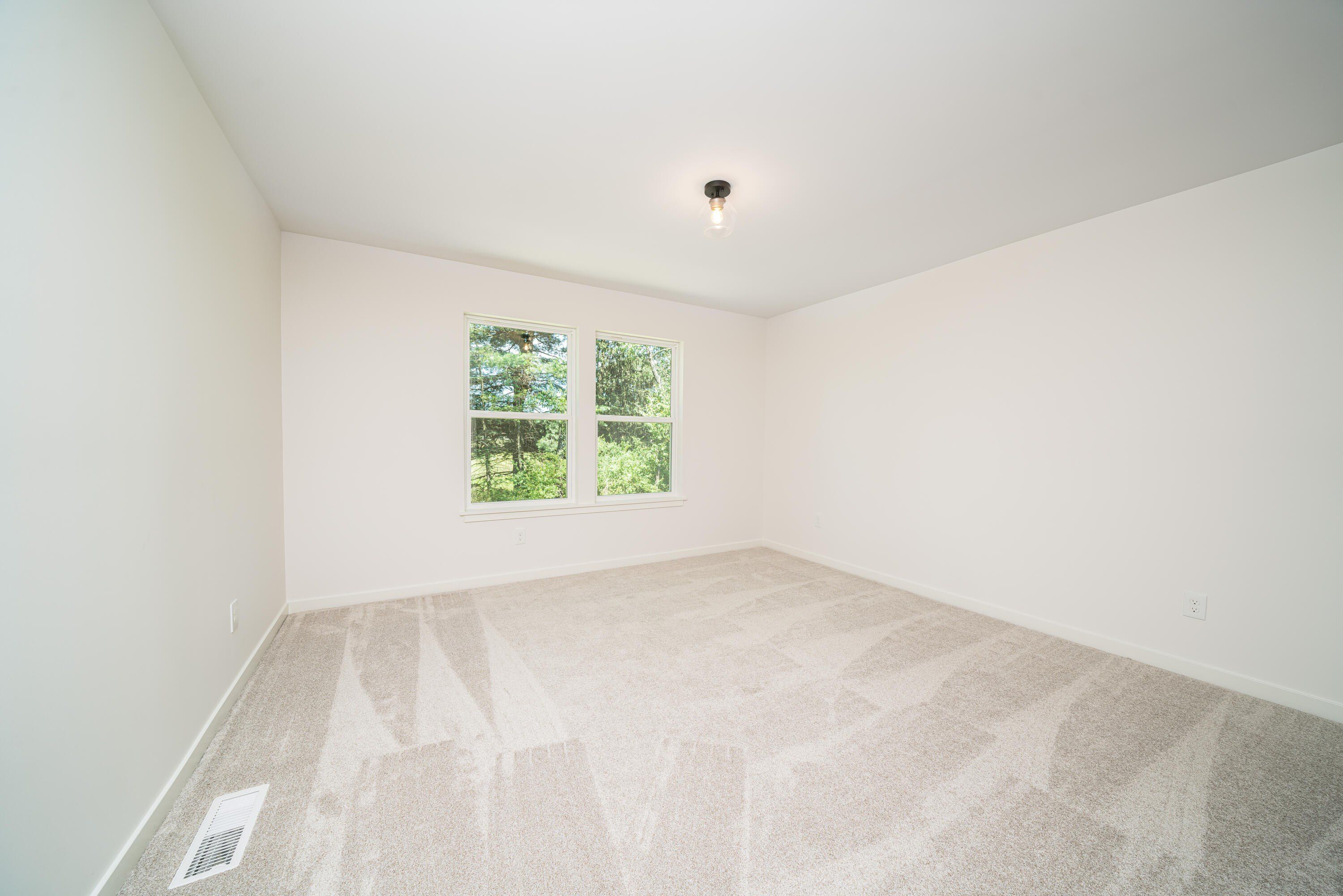 4135 Corvo Trace. Kalamazoo, MI 49006