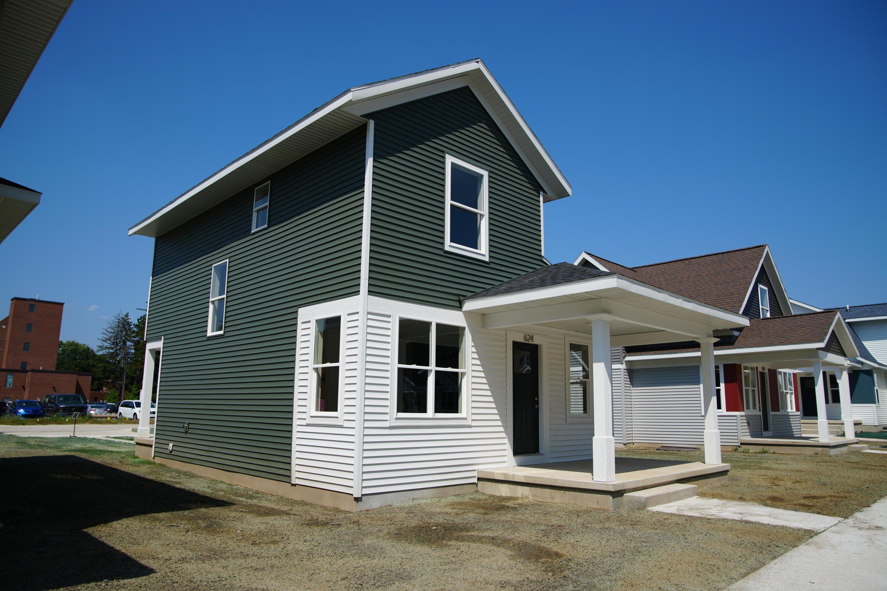 2066 Linden Avenue Se. Grand Rapids, MI 49507