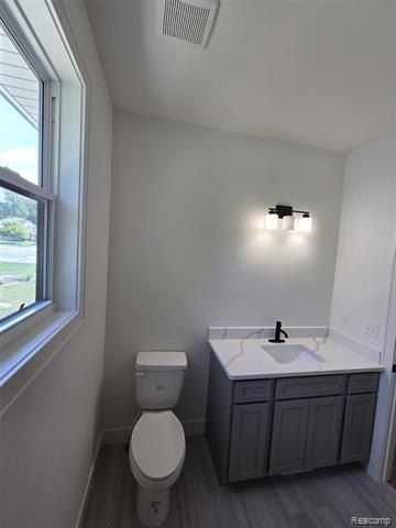 330 Hawks Nest Drive. East China, MI 48054