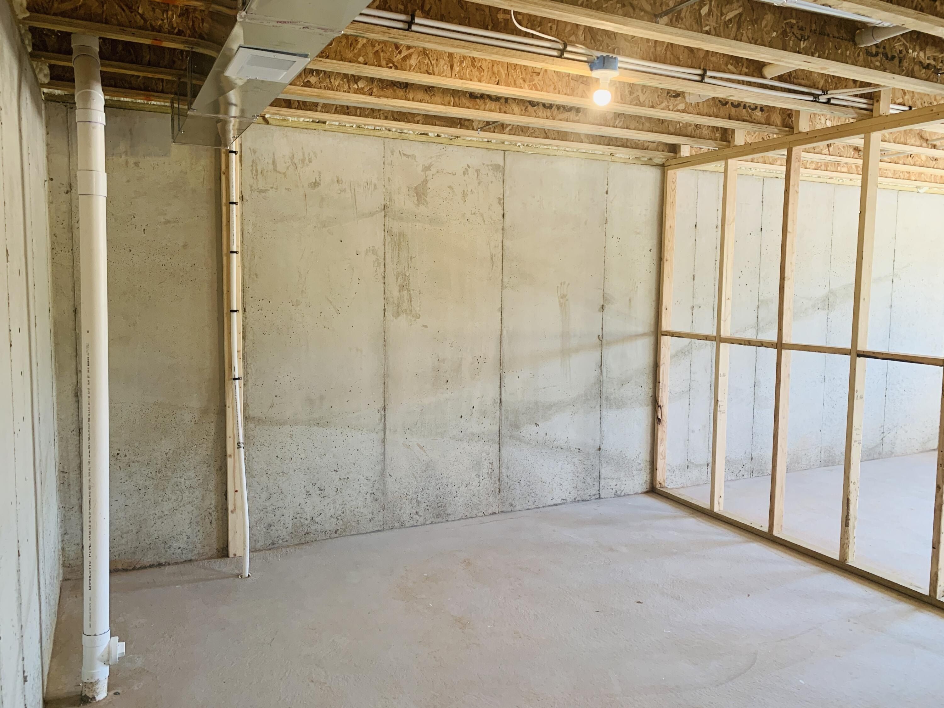 996 Scioto Drive Nw Unit 1. Comstock Park, MI 49321