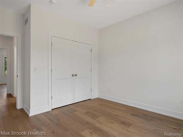 7680 Parshallville Road. Fenton, MI 48430