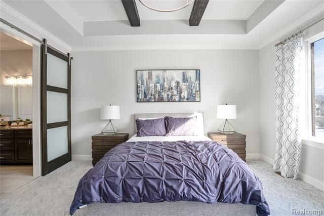 56211 Stone Falcon Drive. Shelby Twp, MI 48315