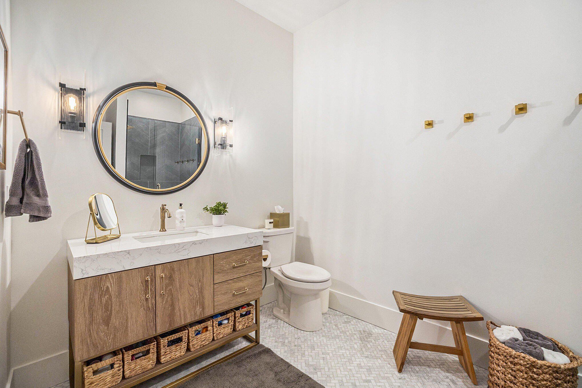 300 Washington Avenue Unit 2. Grand Haven, MI 49417