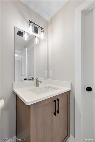 49001 Wingfield Drive. Macomb, MI 48044