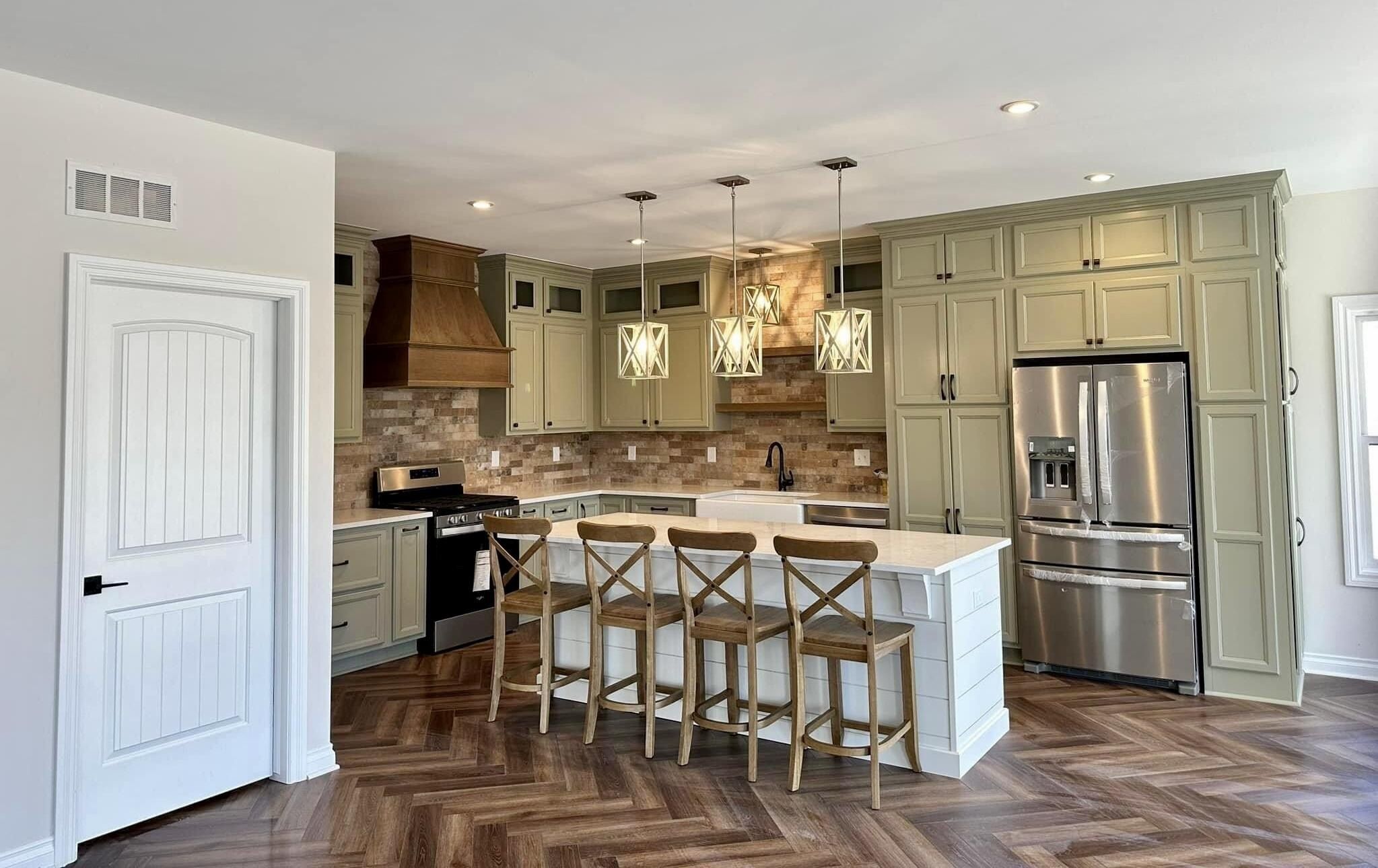 20015 Fountain View Lane. Brownstown, MI 48183