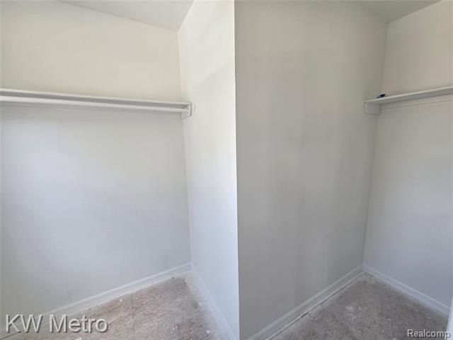 1116 E Hayes Avenue. Hazel Park, MI 48030