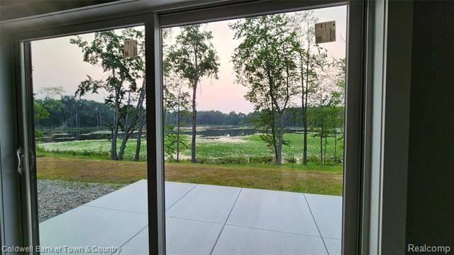 4789 Lakeshire Drive. Howell, MI 48843