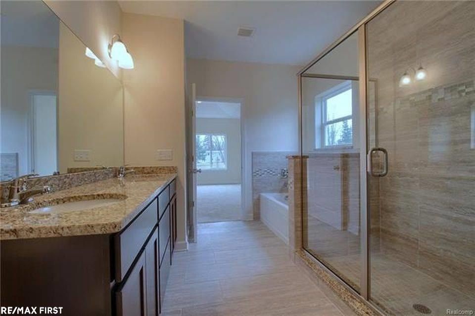 70794 Sunny Brook. Richmond, MI 48062