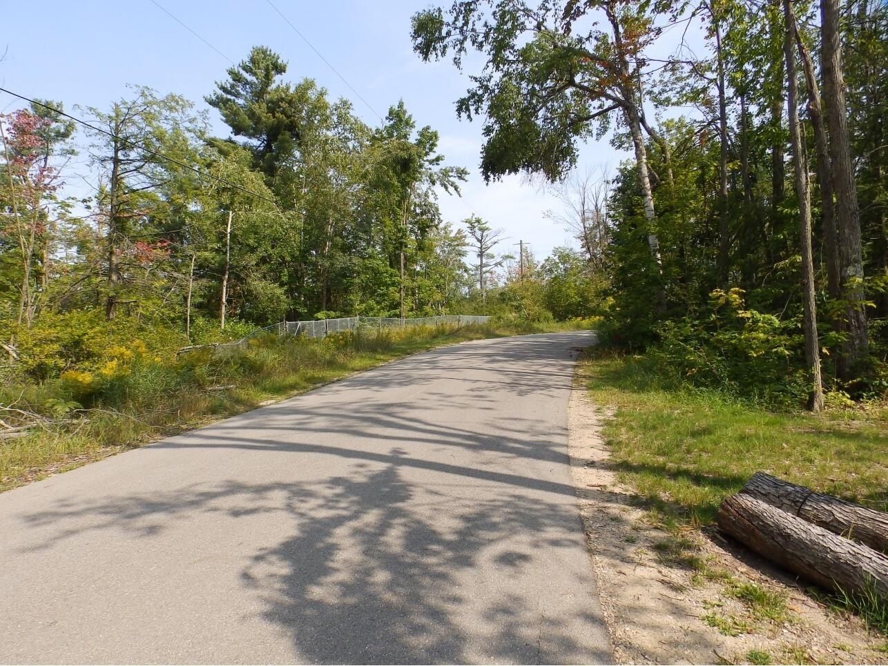 1735 Redwood Drive. Gaylord, MI 49735