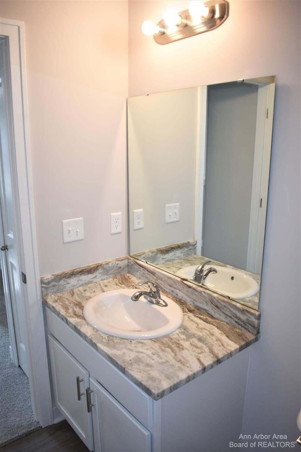 725 Jefferson Lane. Milan, MI 48160