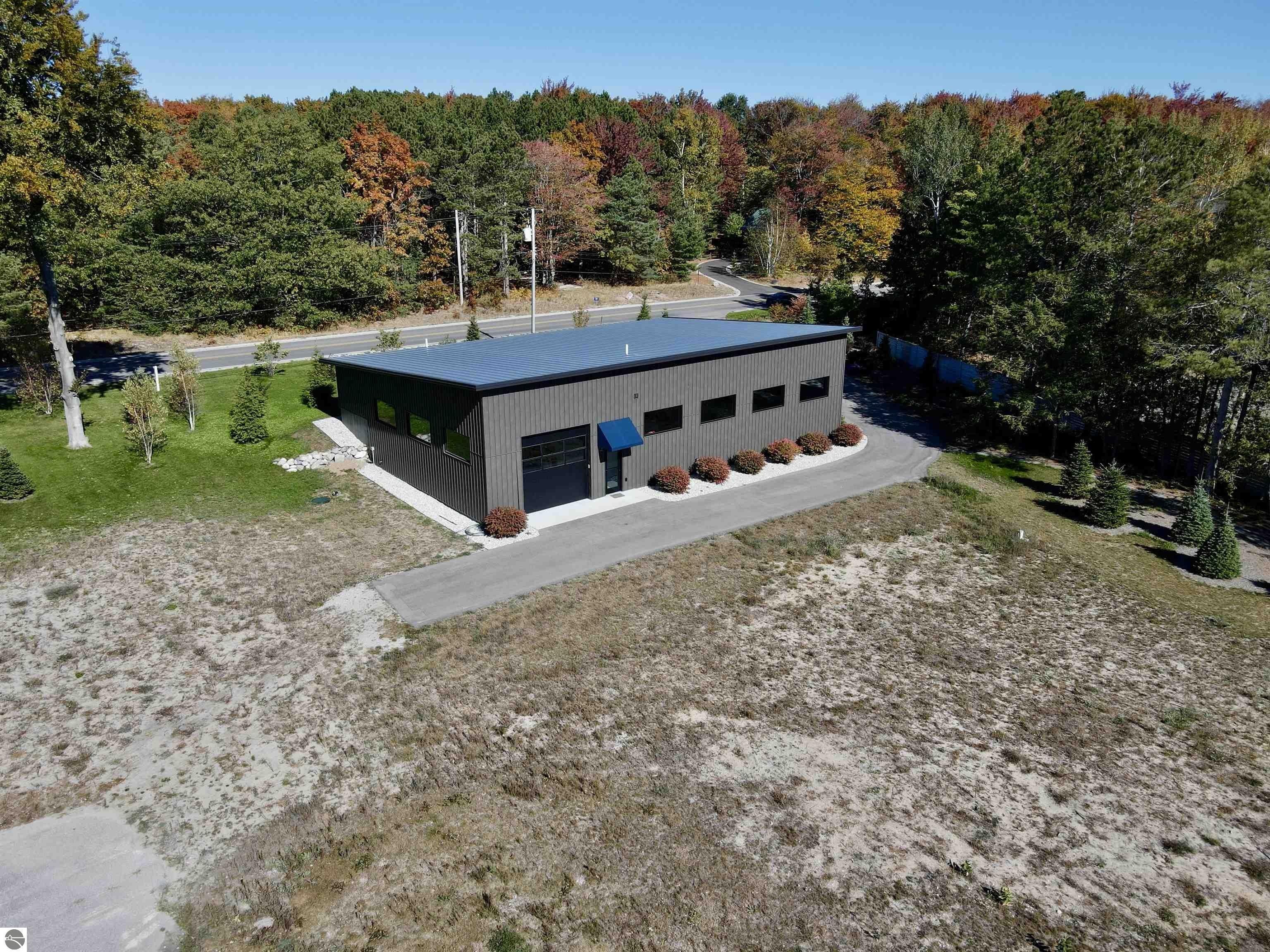 12517 N Northport Point Road. Northport, MI 49670