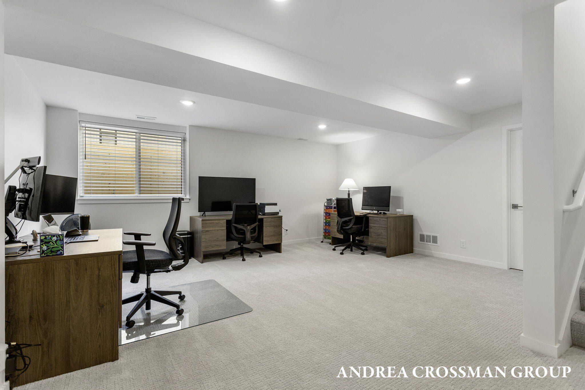 1991 N Shorewood Lane. Holland, MI 49423