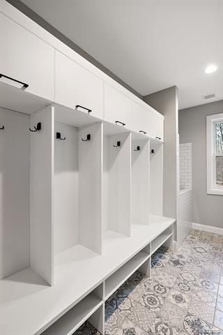 2280 Heidi Drive. Oxford, MI 48370