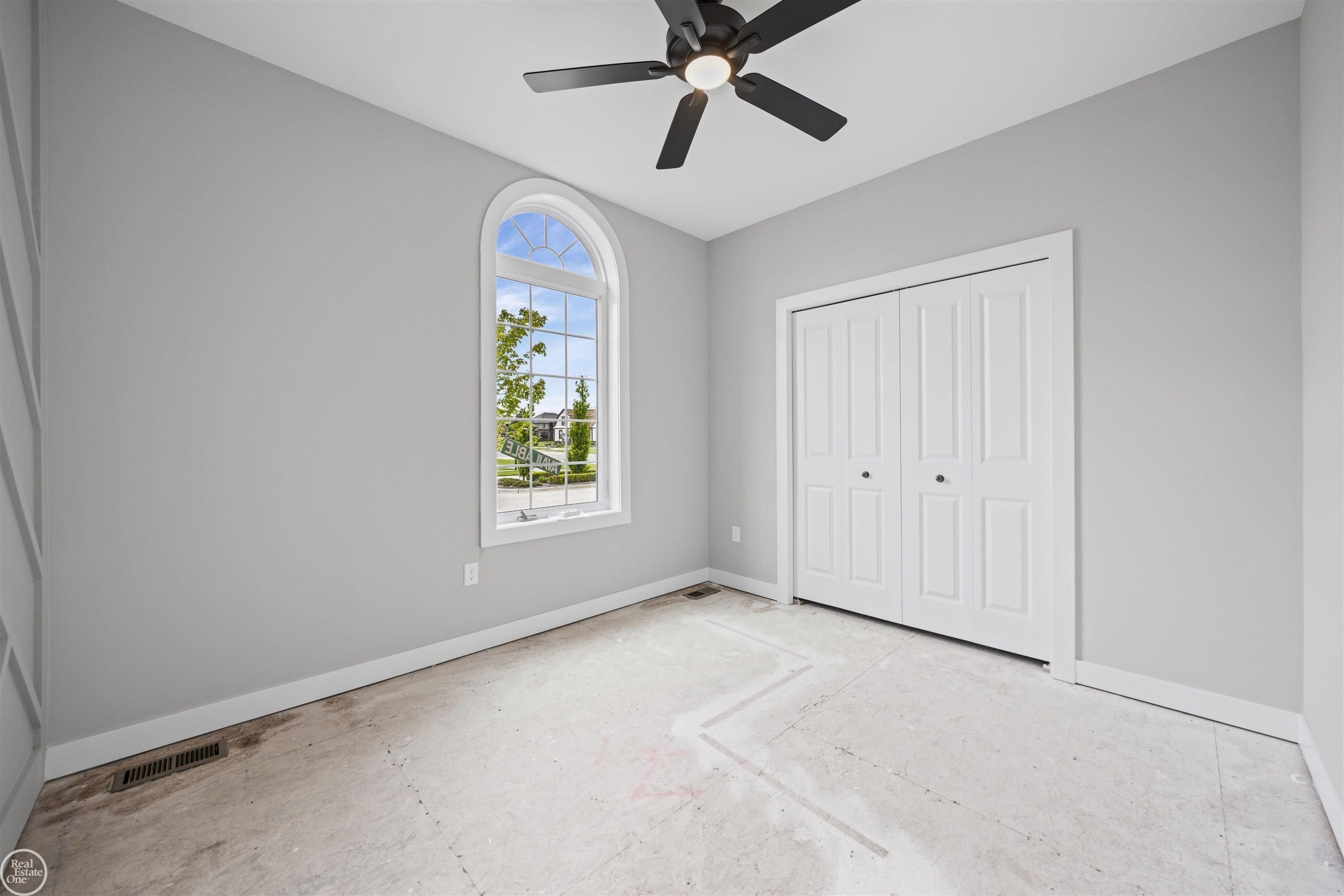 16612 Via Villagio. Macomb, MI 48042