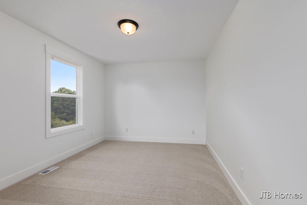 1060 N Washington Street. Lowell, MI 49331