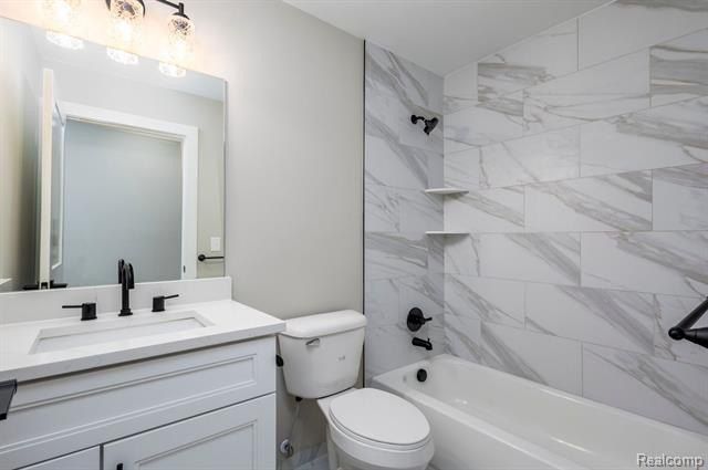 2351 Baltimore. Davison, MI 48423