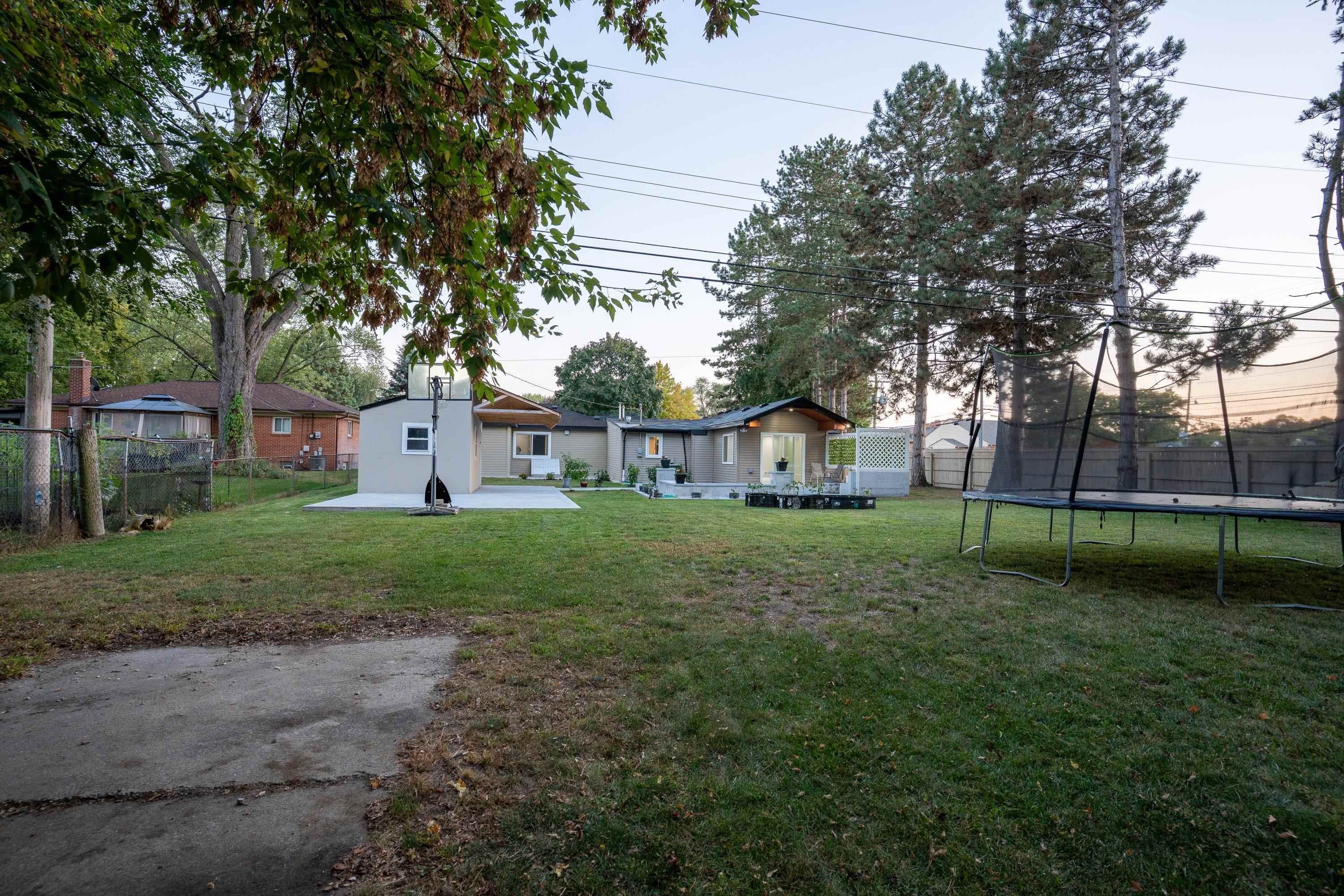 8159 Smiley. Shelby Twp, MI 48316