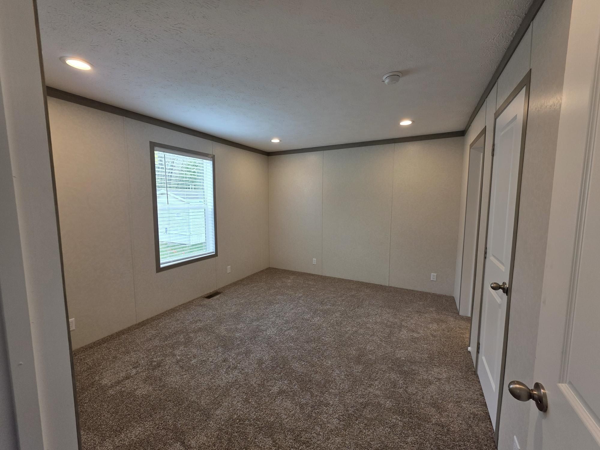 1267 Avenue A 53. Springfield, MI 49037