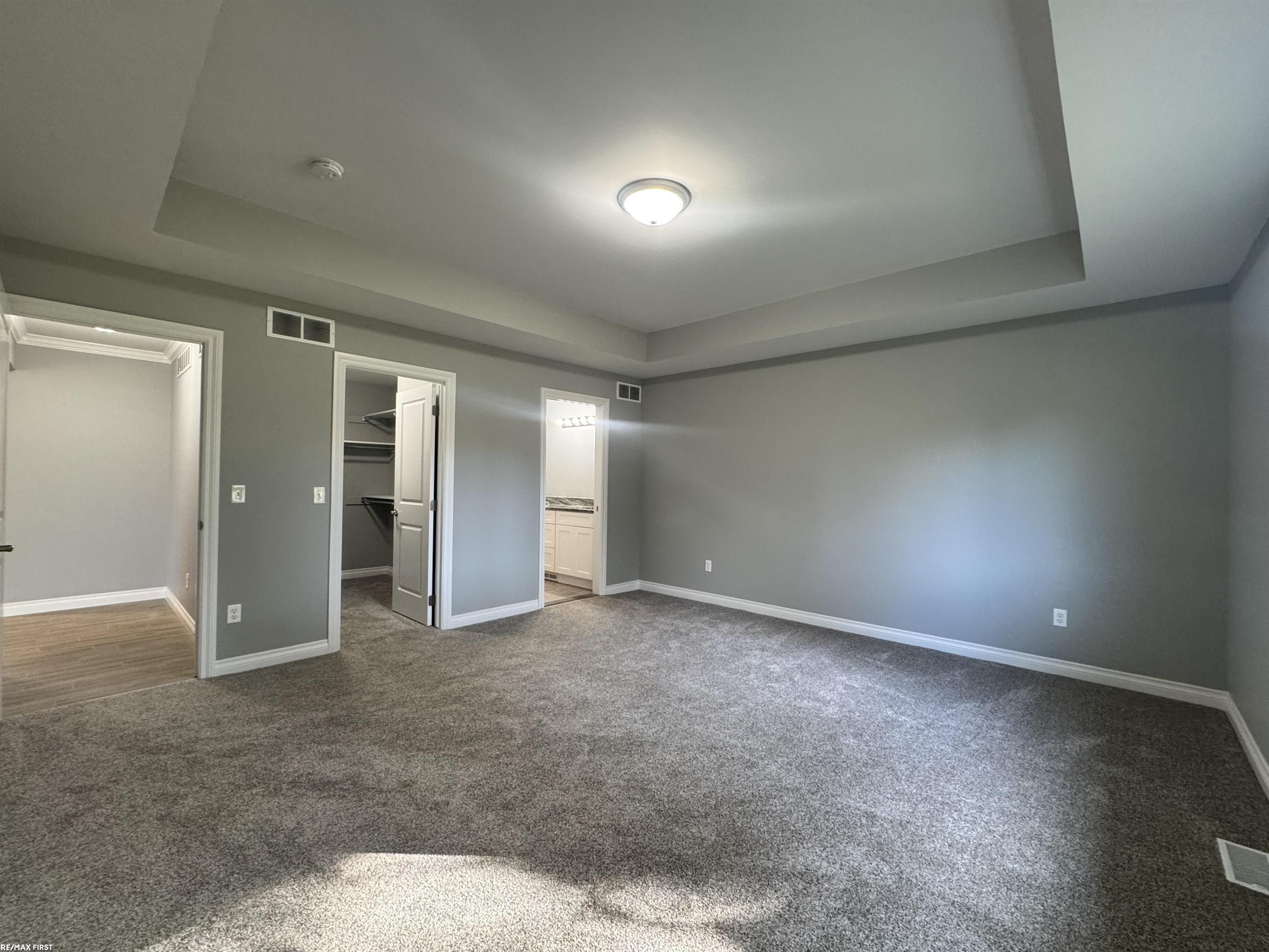 9373 Whistling Duck. Fair Haven, MI 48023