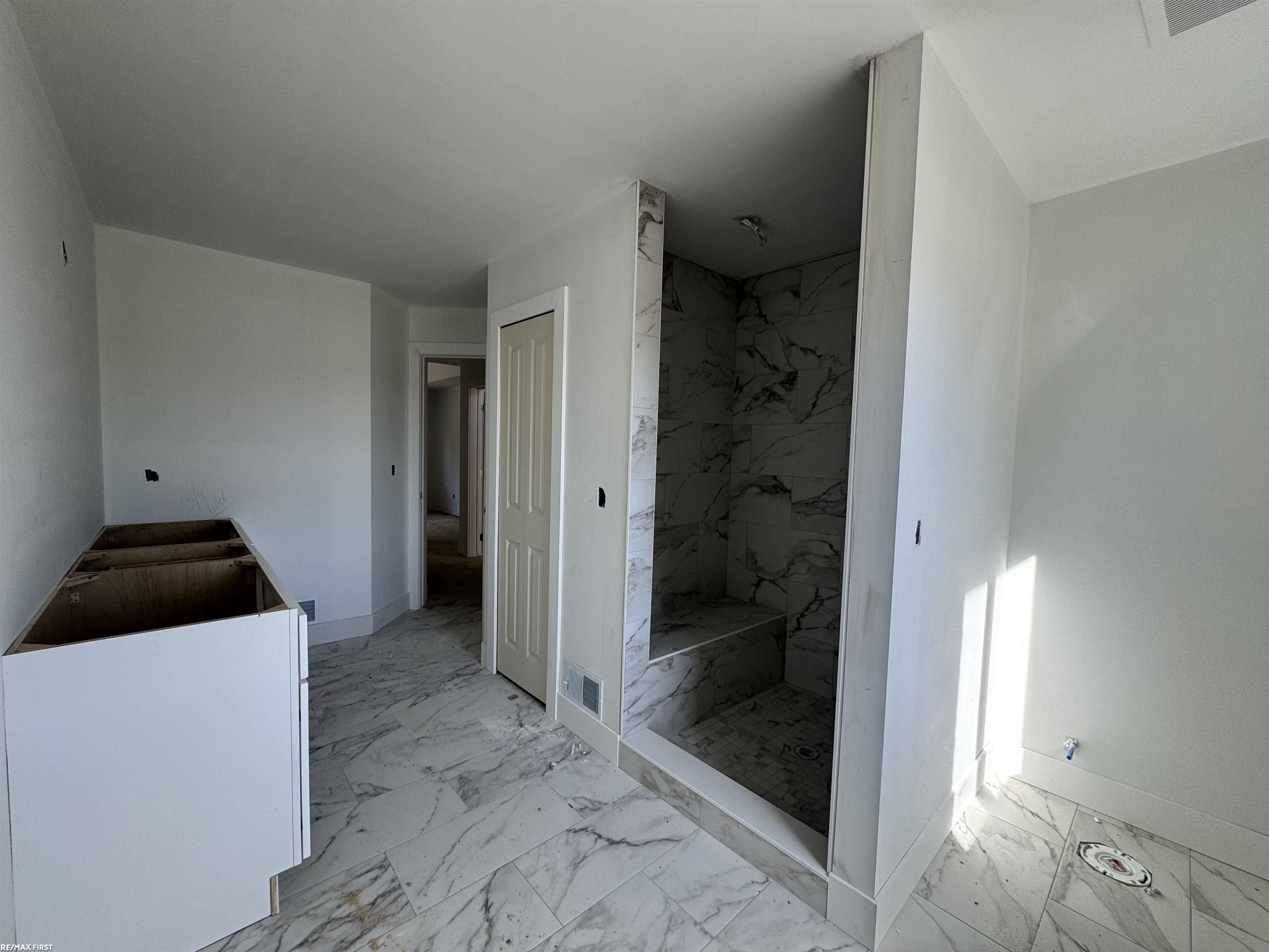 6908 Mallard. Fair Haven, MI 48023