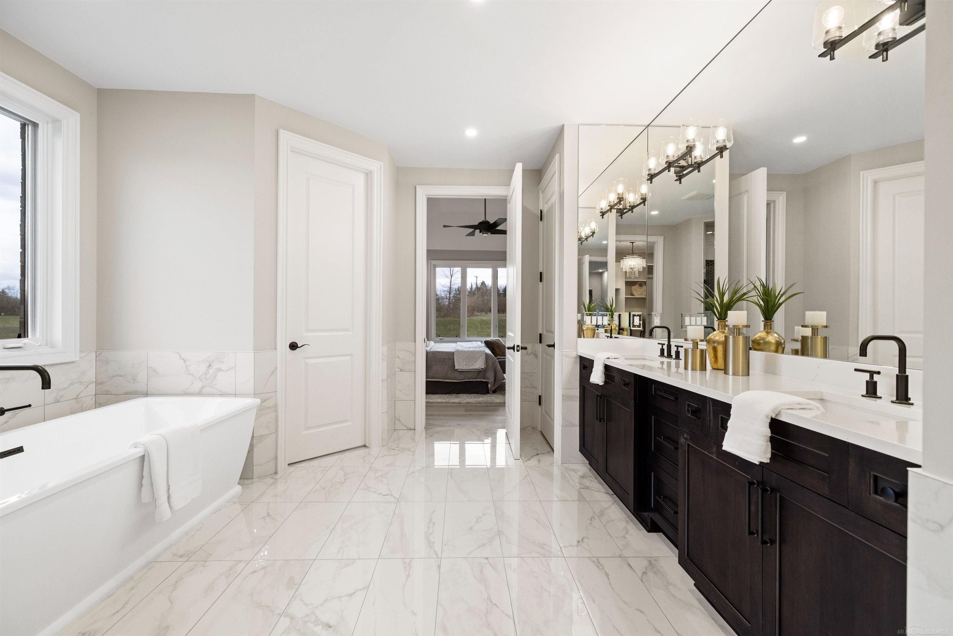 67770 Overlook Trail. Washington, MI 48095