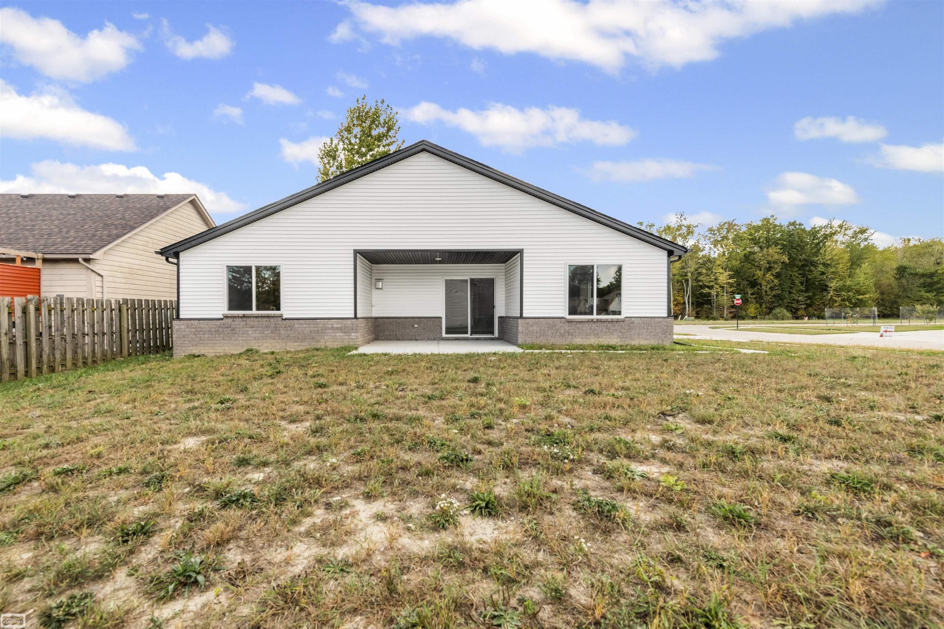 59746 Manning. New Haven, MI 48048