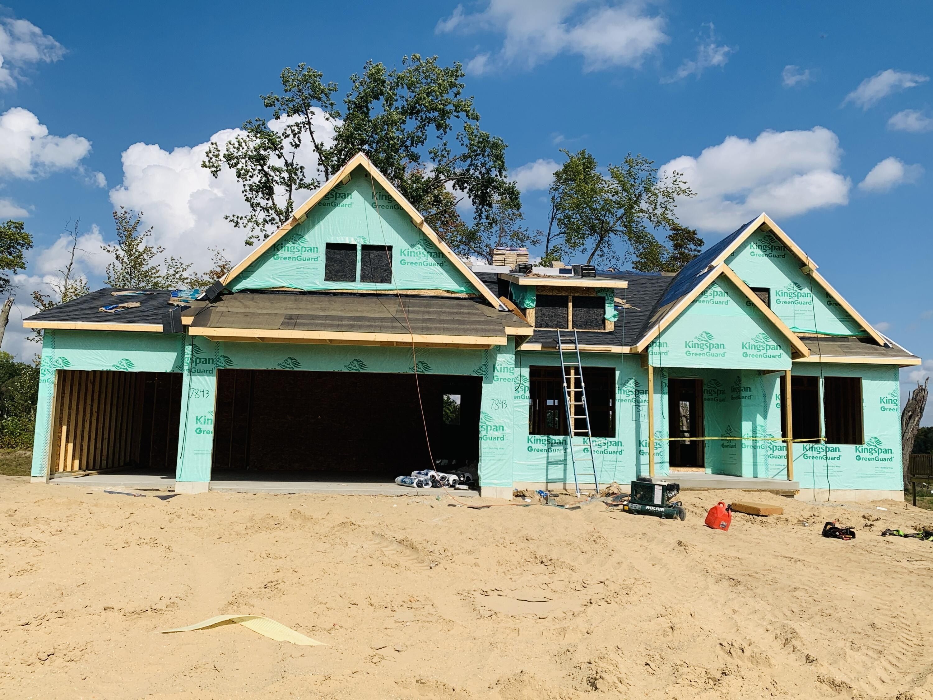 7843 Woodhurst Drive Ne. Rockford, MI 49341