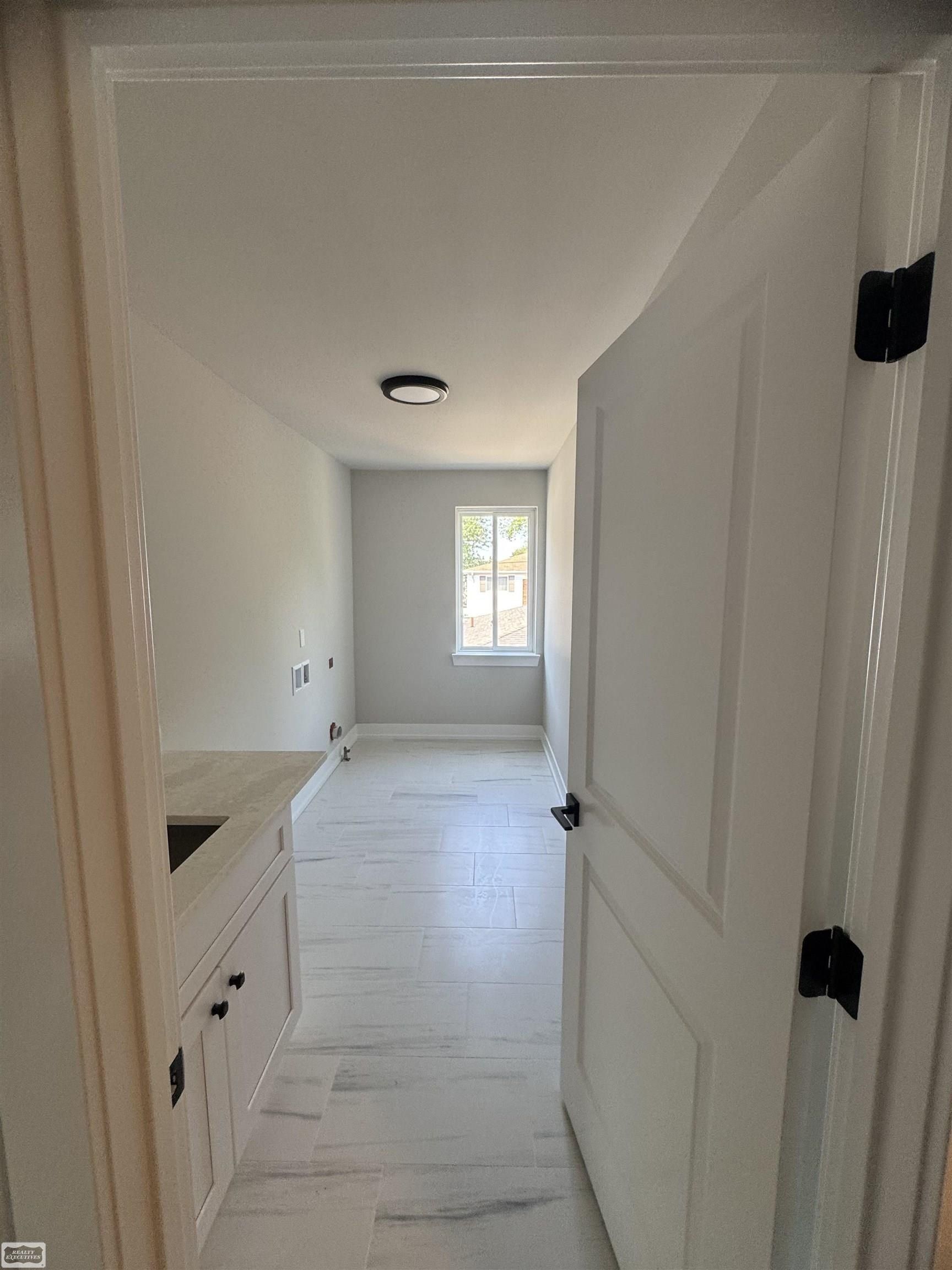 22704 Euclid. Saint Clair Shores, MI 48082