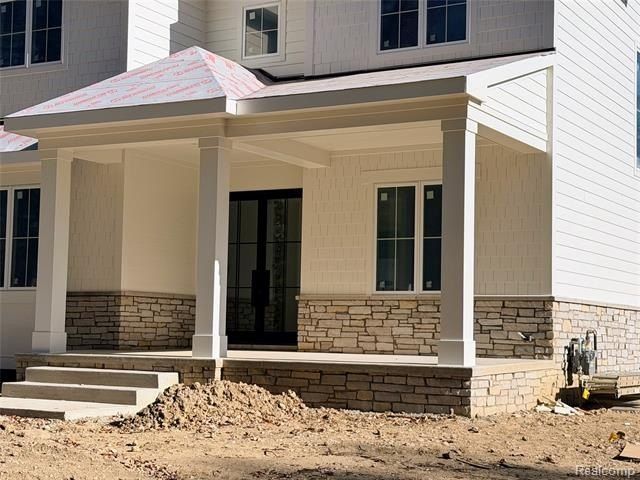 2802 Heathfield Road. Bloomfield Hills, MI 48301