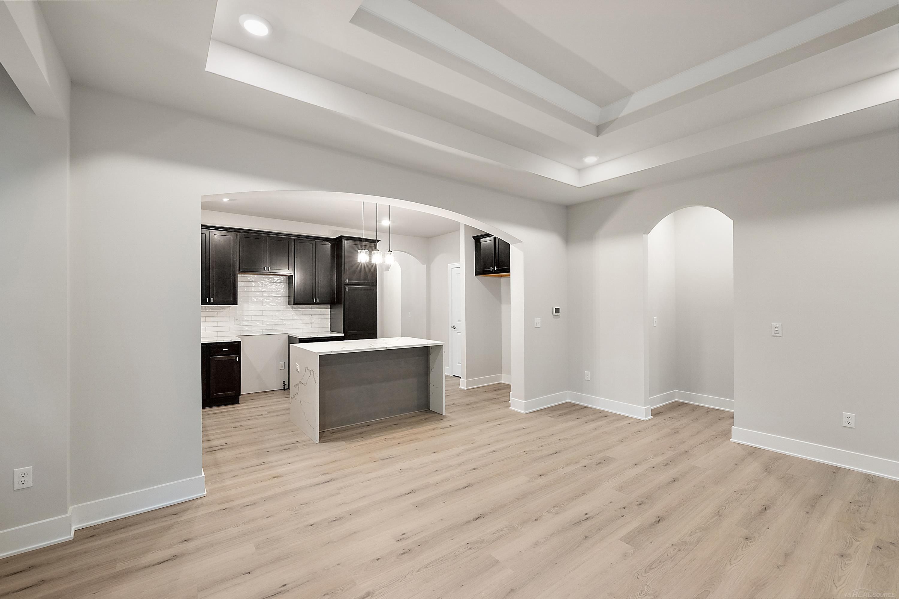 40703 Azalea. Clinton Township, MI 48036