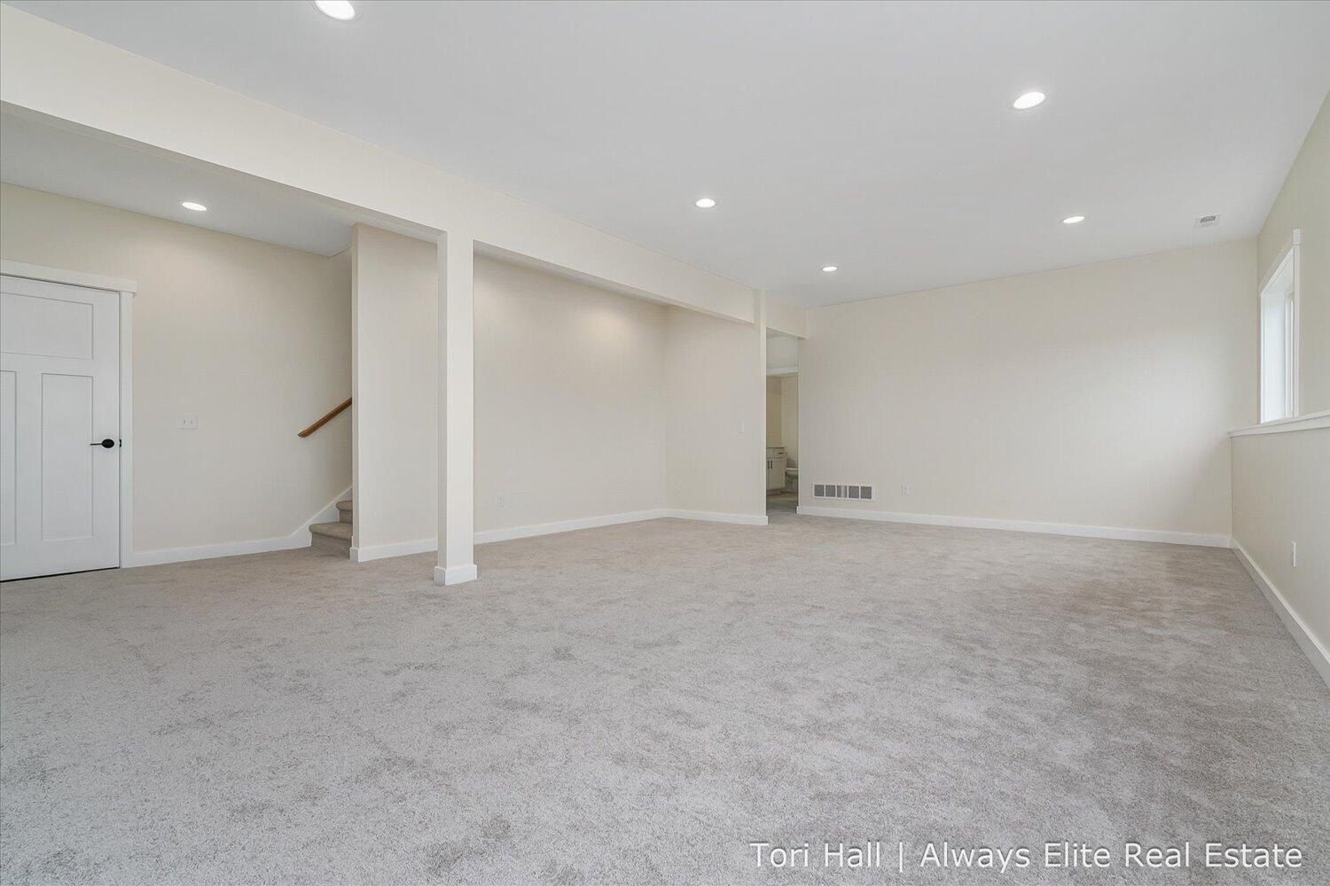 5695 Elmgrove Avenue. Richland, MI 49083