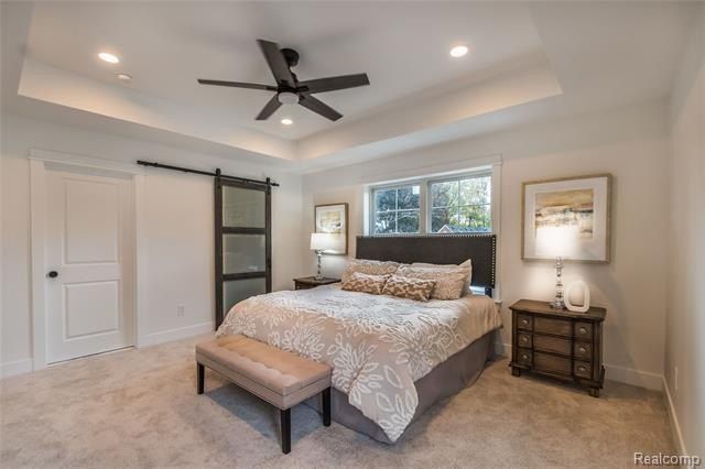 2418 Yale Avenue. Royal Oak, MI 48067