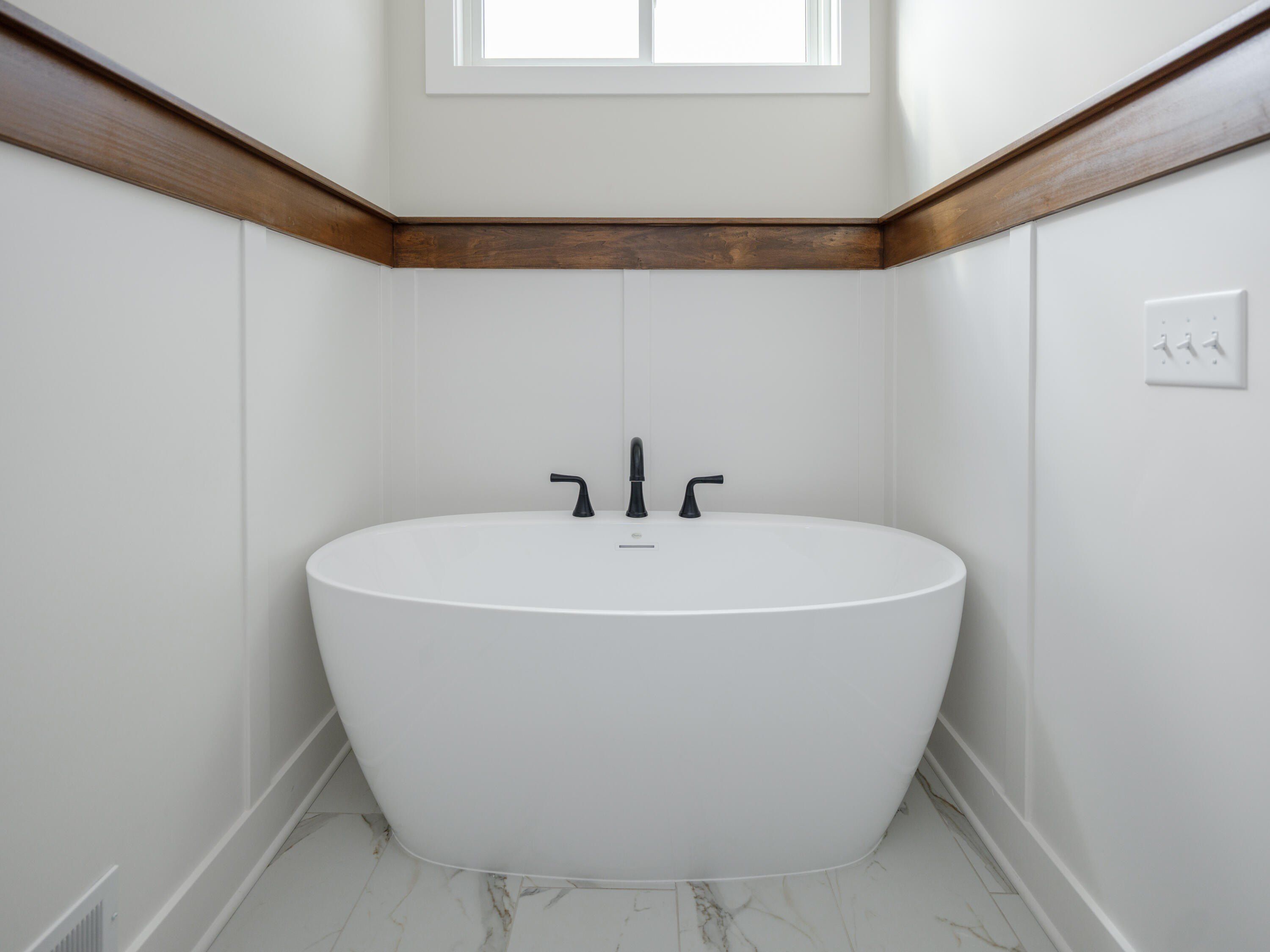 2613 Ashford Trail. Portage, MI 49002