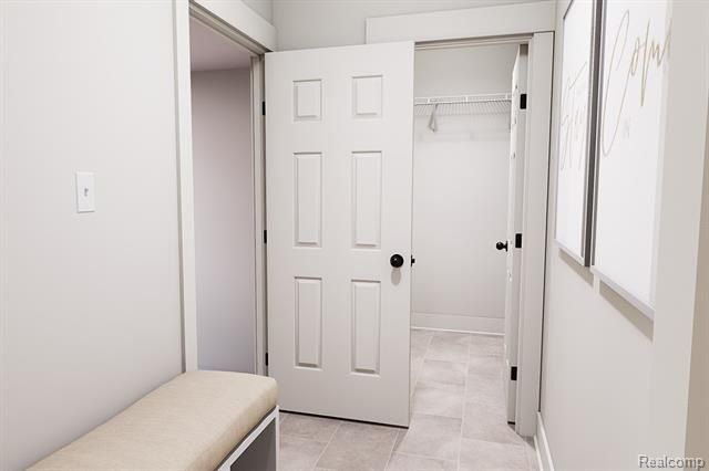 54313 Grand Boulevard. Utica, MI 48316