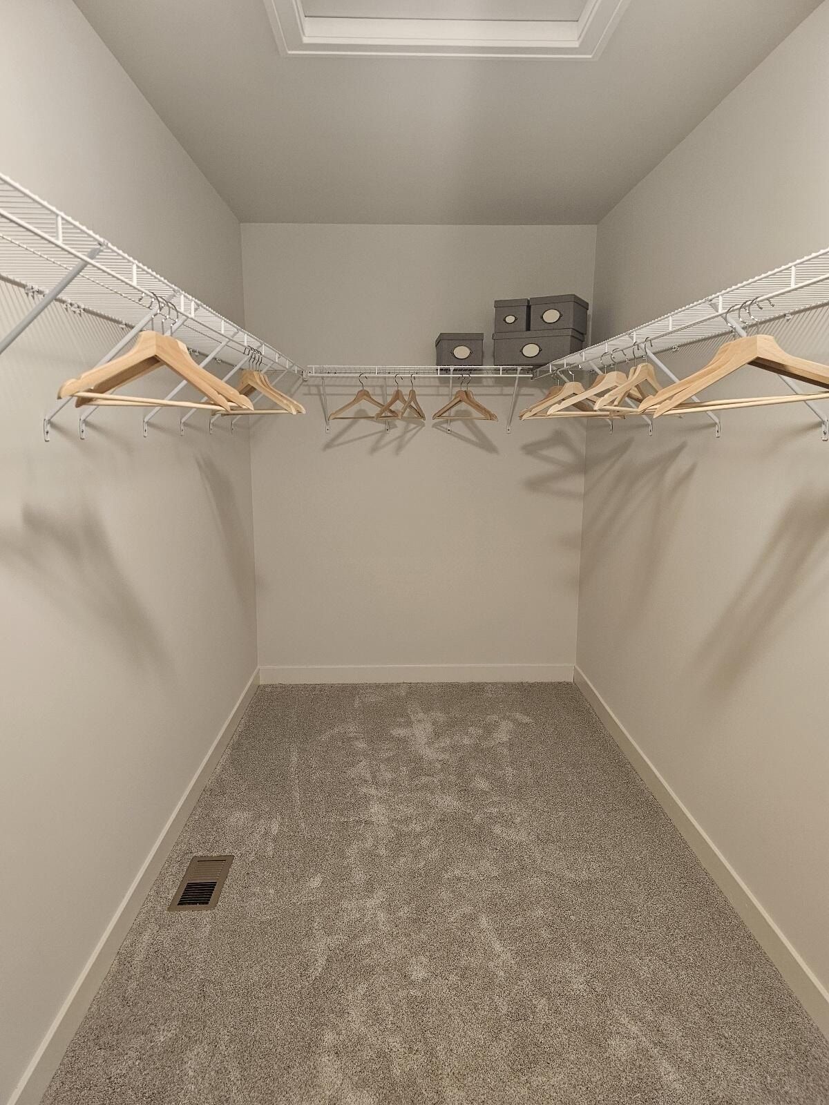 9620 Valley View Court. Saline, MI 48176