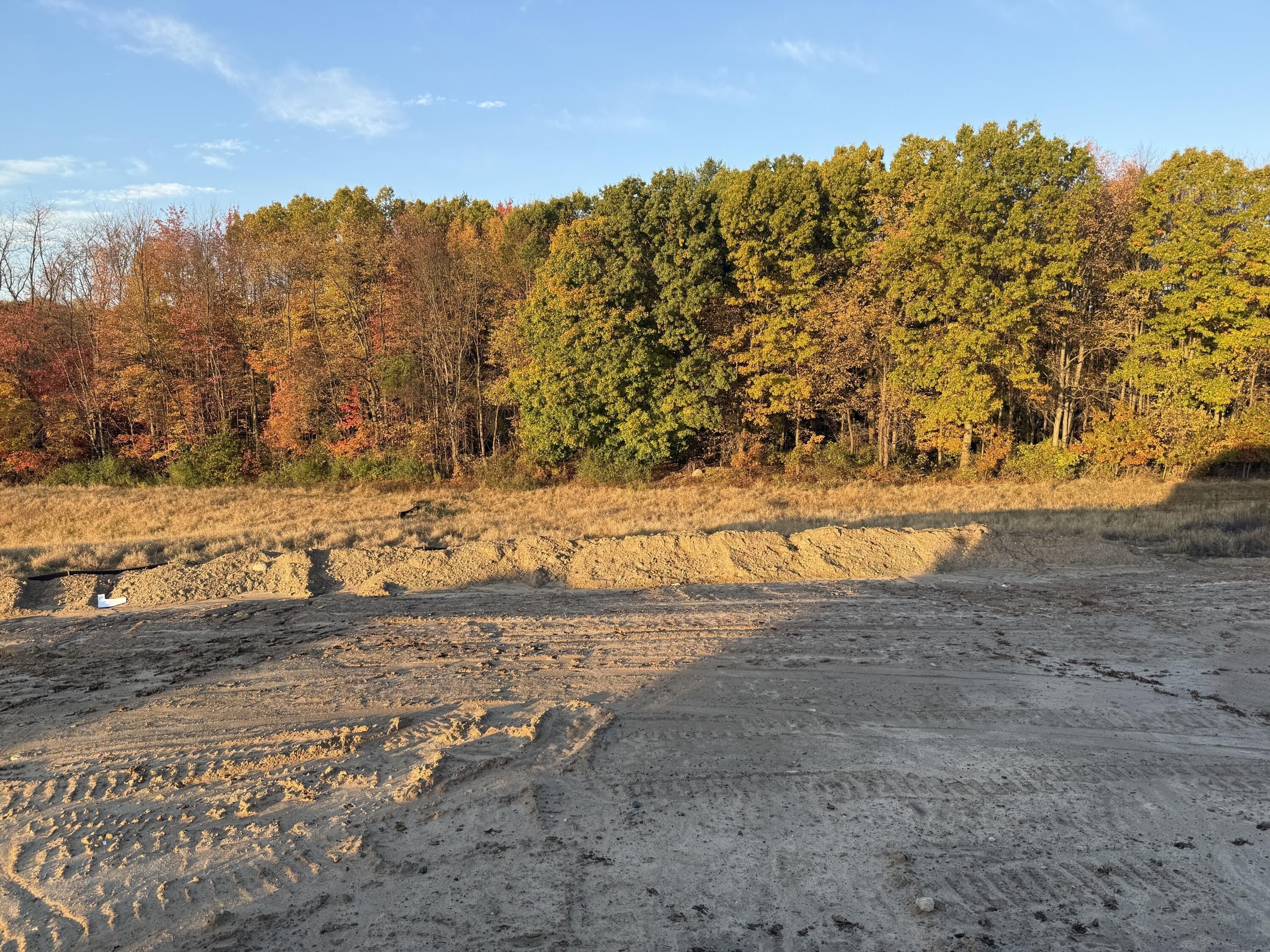 3282 Stonehill Court. Wayland, MI 49348