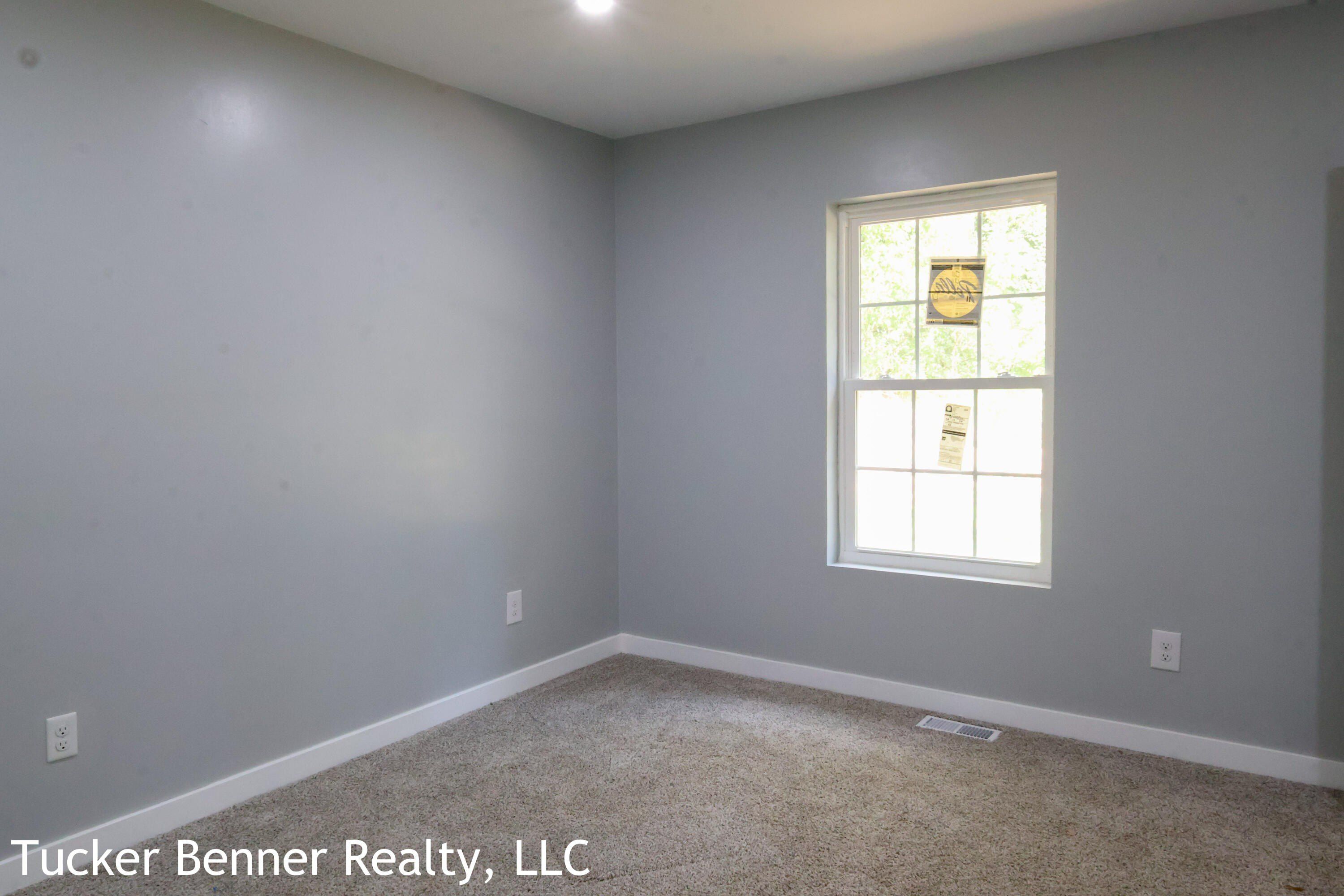 1556 Carlton Street. Muskegon, MI 49442