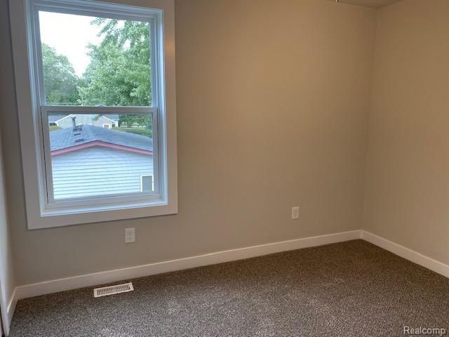 21600 Elmway Drive Drive. Clinton Township, MI 48035