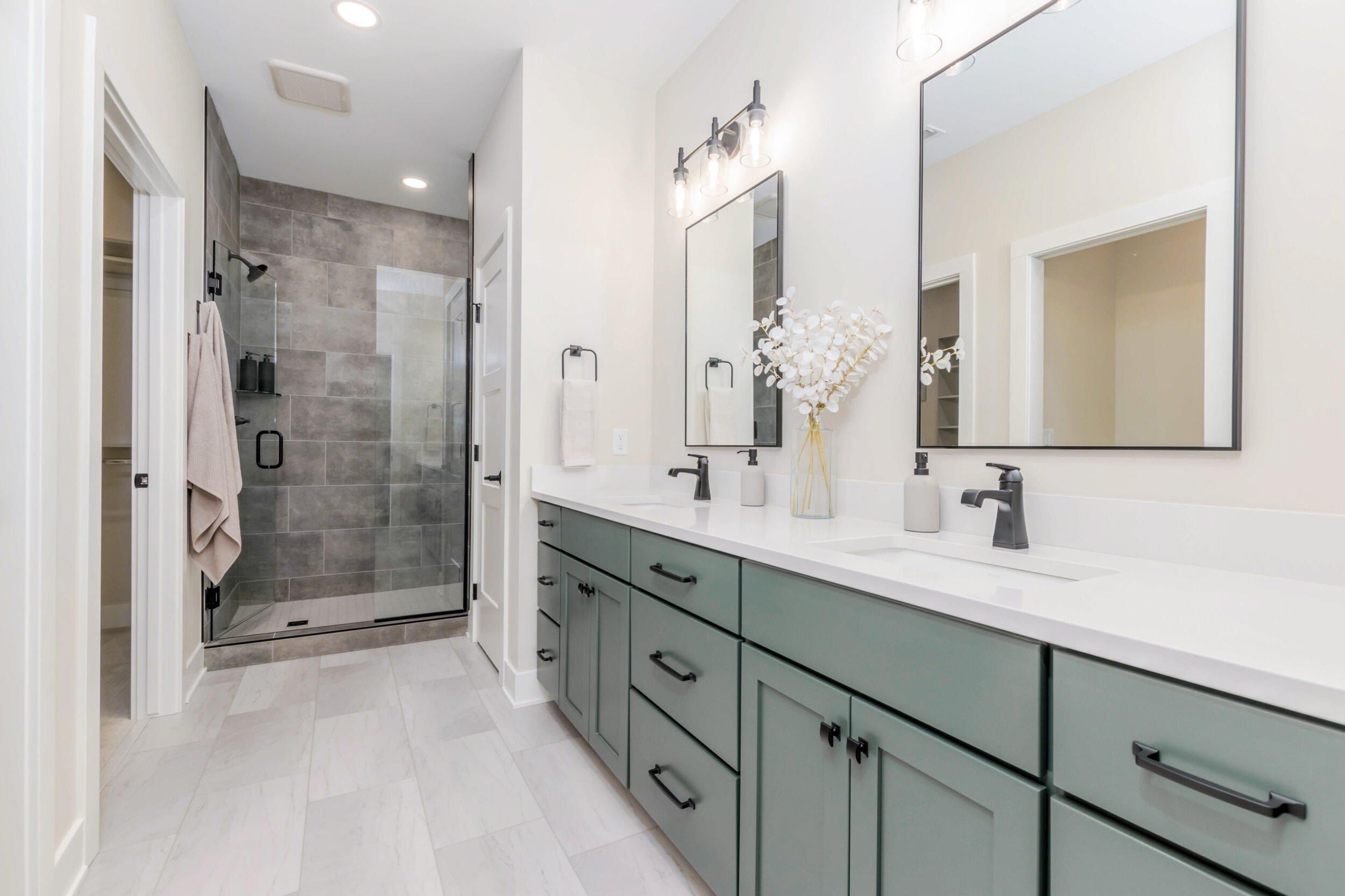 4708 Knapp Bluff Drive Ne. Grand Rapids, MI 49525