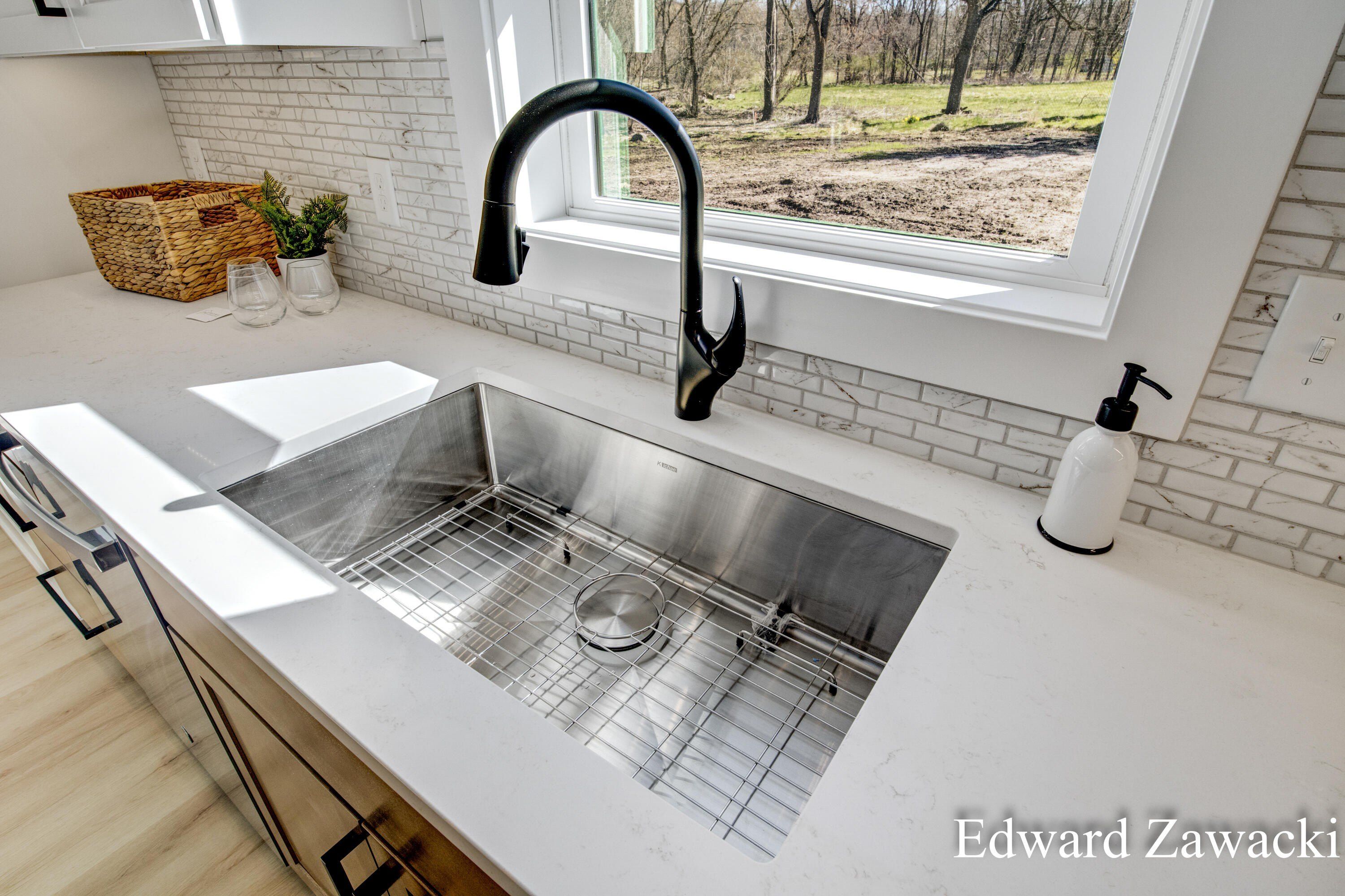 397 Rogue River View Drive. Rockford, MI 49341