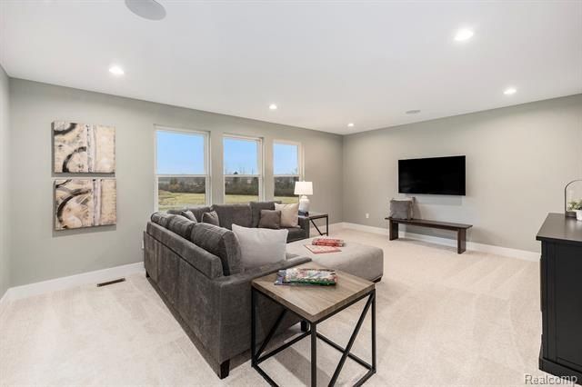 71608 Hidden River Drive. Armada, MI 48005